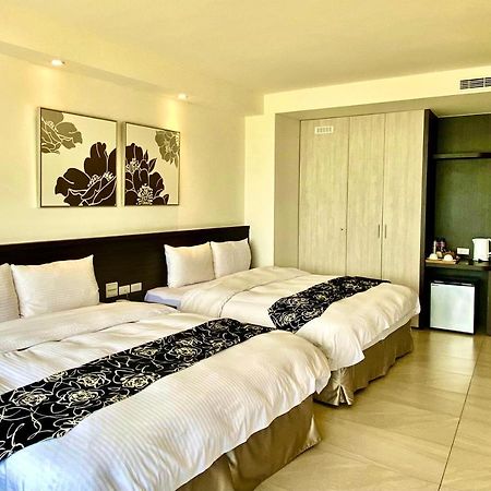 יוצ'י Ming Yue Hu Hotel מראה חיצוני תמונה