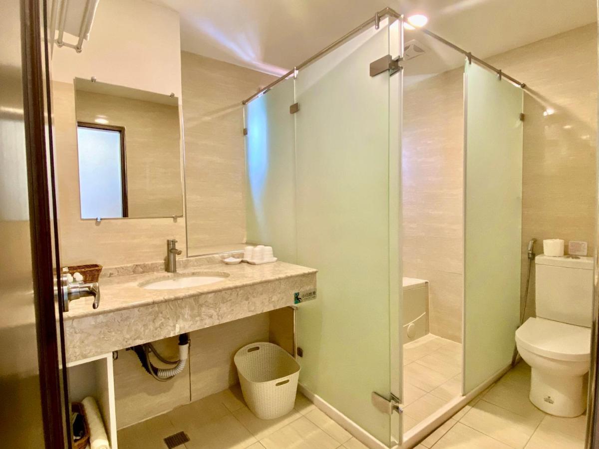 יוצ'י Ming Yue Hu Hotel מראה חיצוני תמונה